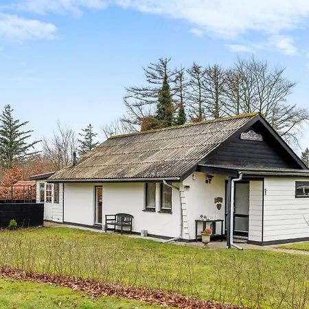 Σπίτι διακοπών 2 Bedroom Beautiful In *