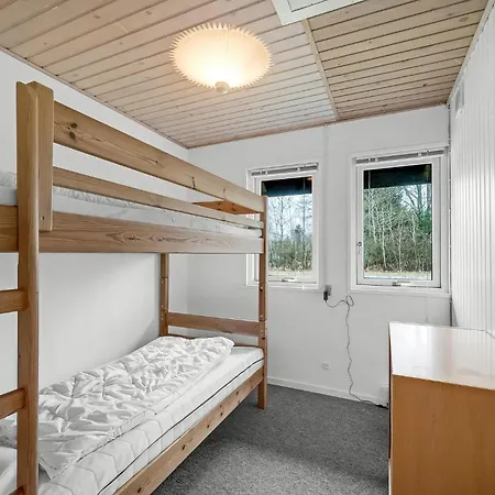 2 Bedroom Beautiful In 別荘 *