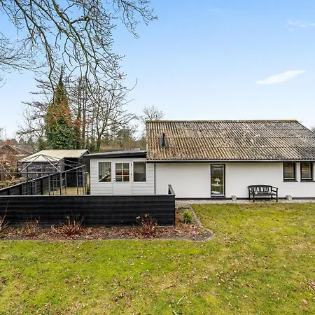 2 Bedroom Beautiful In * Tarm