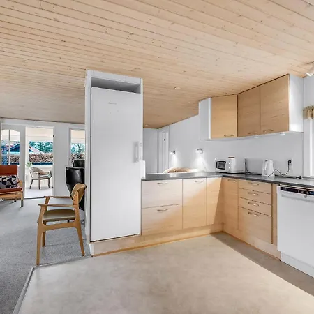 2 Bedroom Beautiful In