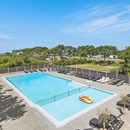 2 Bedroom Beautiful In 別荘 *