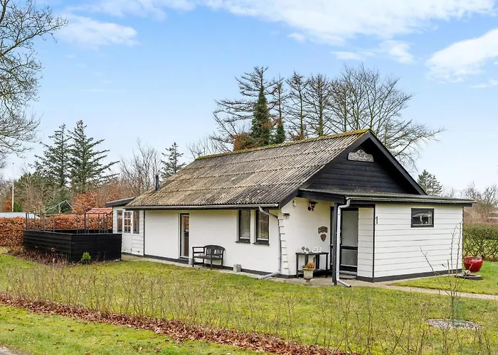 Σπίτι διακοπών 2 Bedroom Beautiful In *