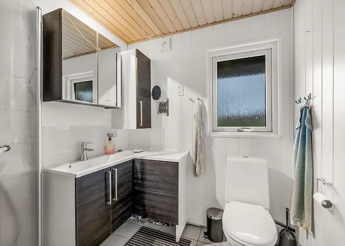 2 Bedroom Beautiful In *