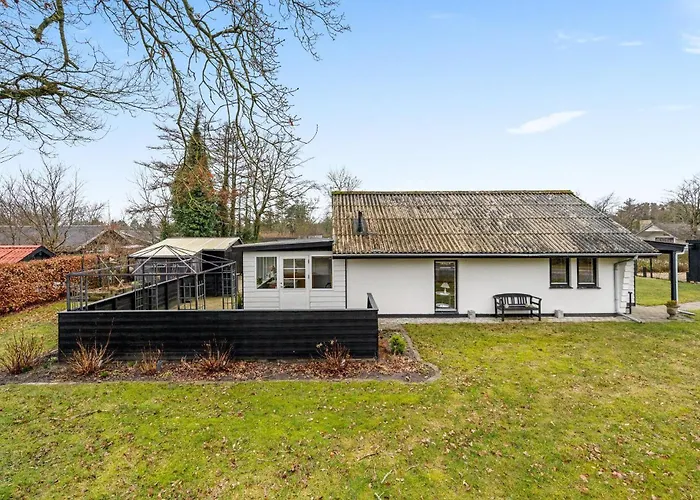 2 Bedroom Beautiful In * Tarm